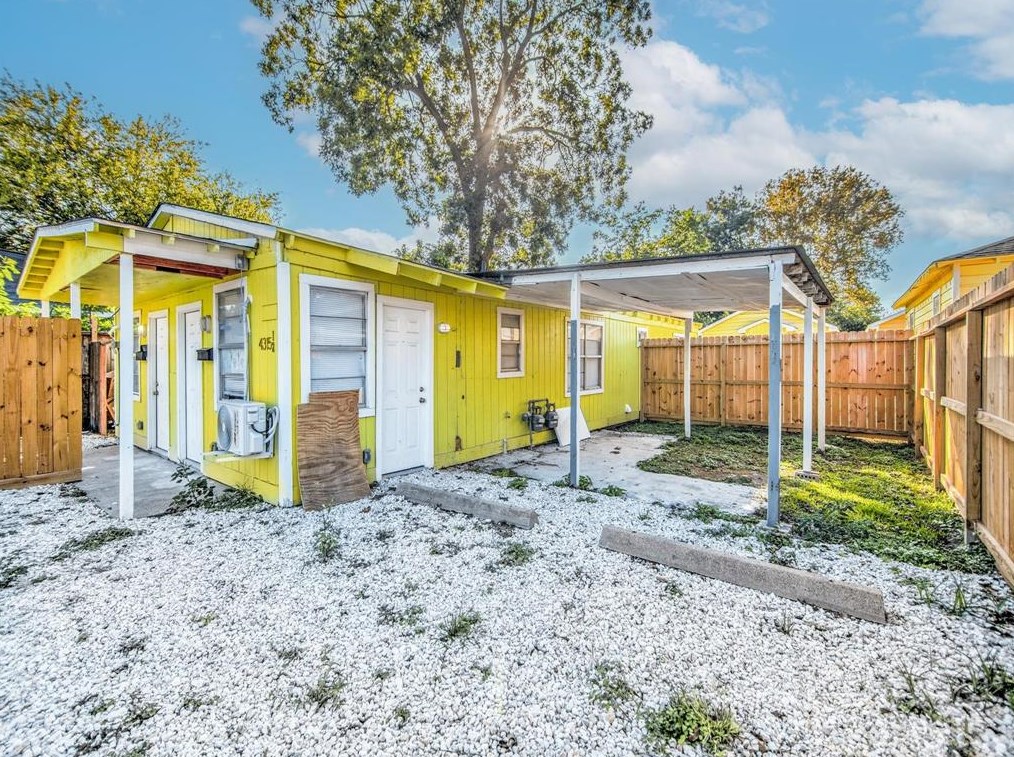 4315 Chapman St, Houston TX  77009-4139 exterior