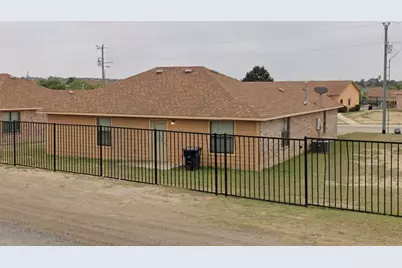 108 Round Rock Dr, Eagle Pass, TX 78852 - Photo 5