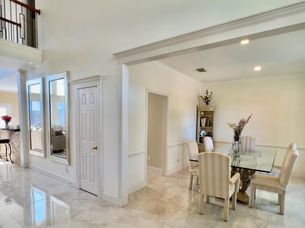 5706 Pioneer Ridge Ct, Sugar Land TX  77479-8966 exterior