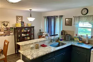 421 W 13th St, Shiner, TX 77984 - Photo 3