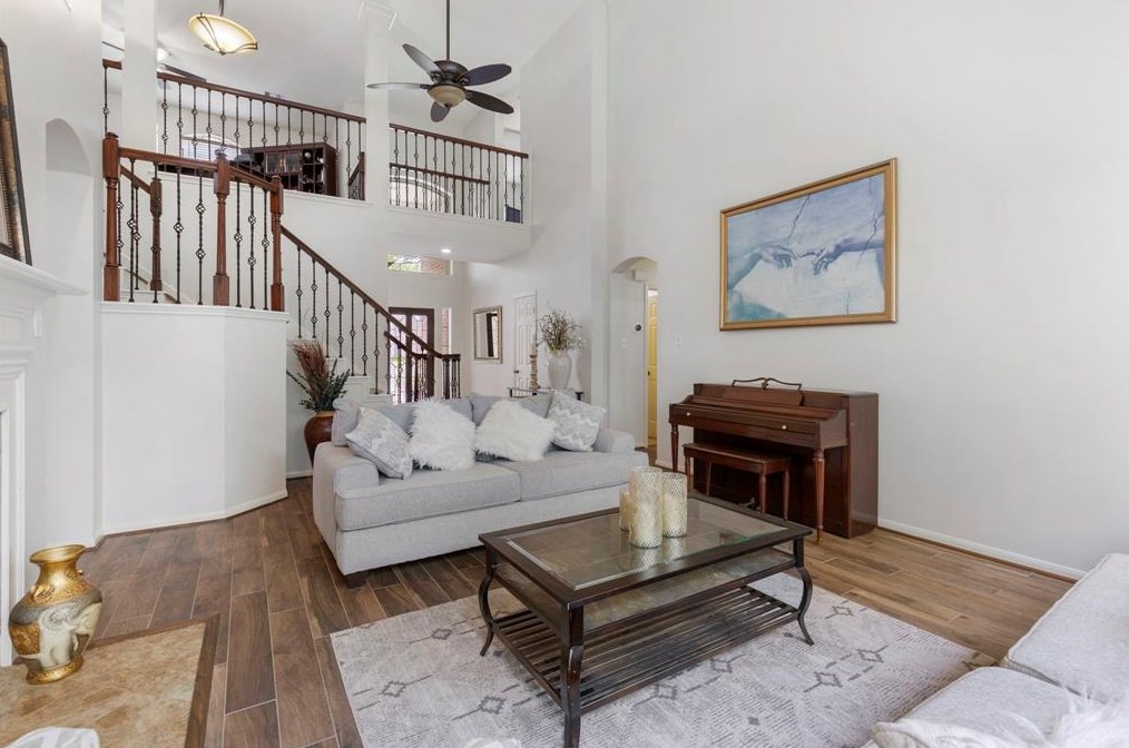 35 Peaceful Cyn Cir, Spring TX 77381-4487 exterior