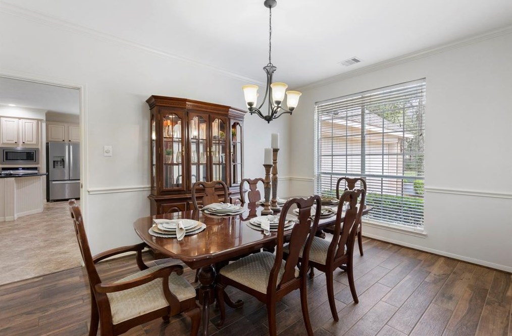 35 Peaceful Cyn Cir, Spring TX 77381-4487 exterior