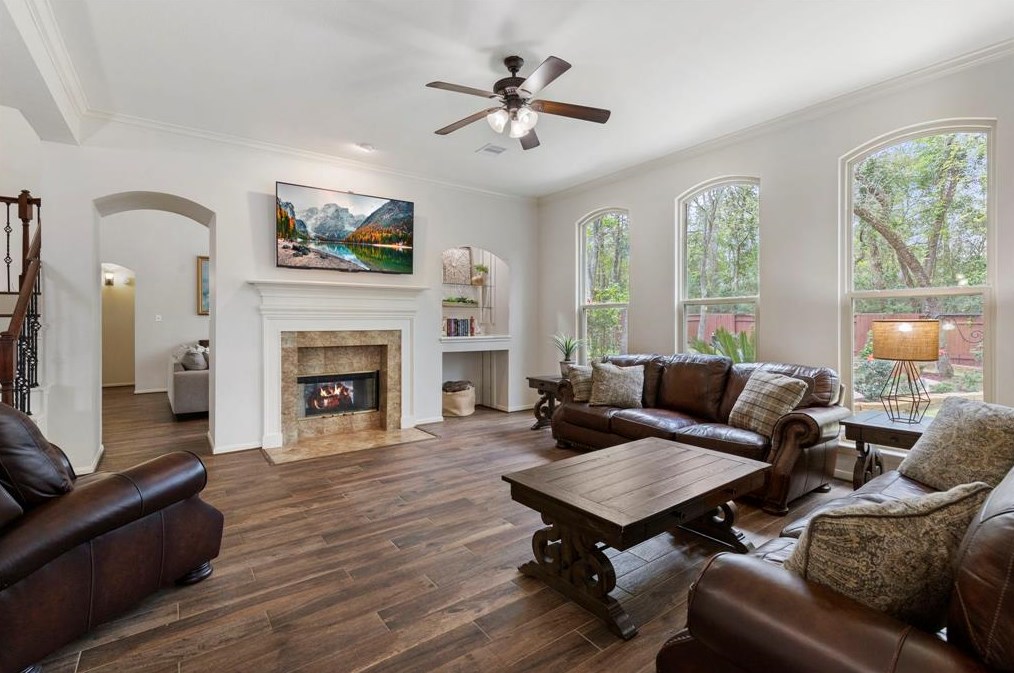 35 Peaceful Cyn Cir, Spring TX 77381-4487 exterior