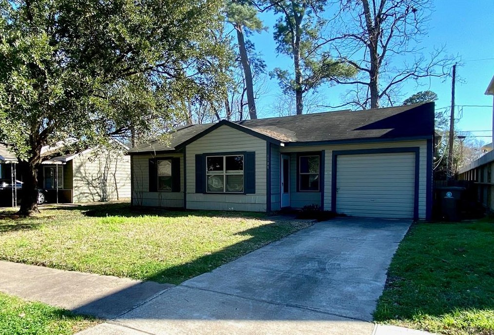 1701 Chantilly Ln, Houston TX  77018-4115 exterior