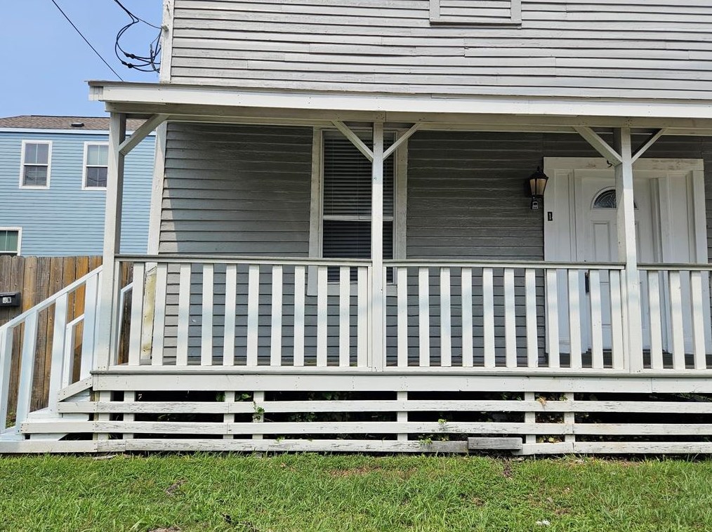 901 28th St, Galveston TX 77550-4417 exterior