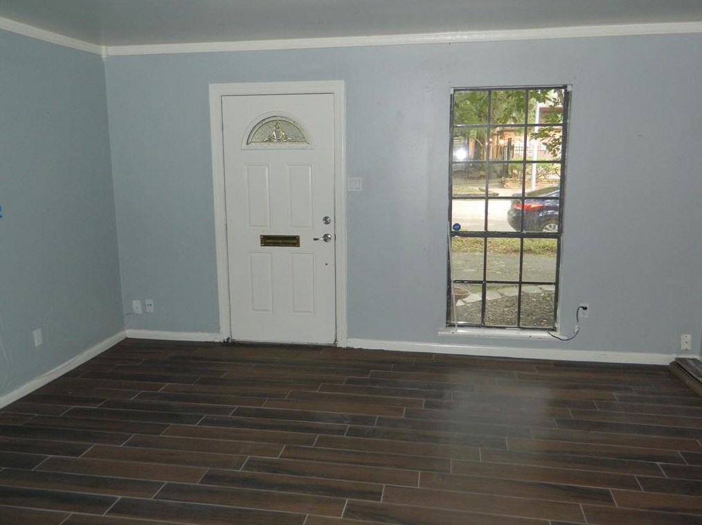 5231 Arboles Dr, Houston TX  77035-2803 exterior