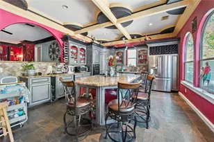 1135 W 26th St, Houston, TX 77008 - Photo 17