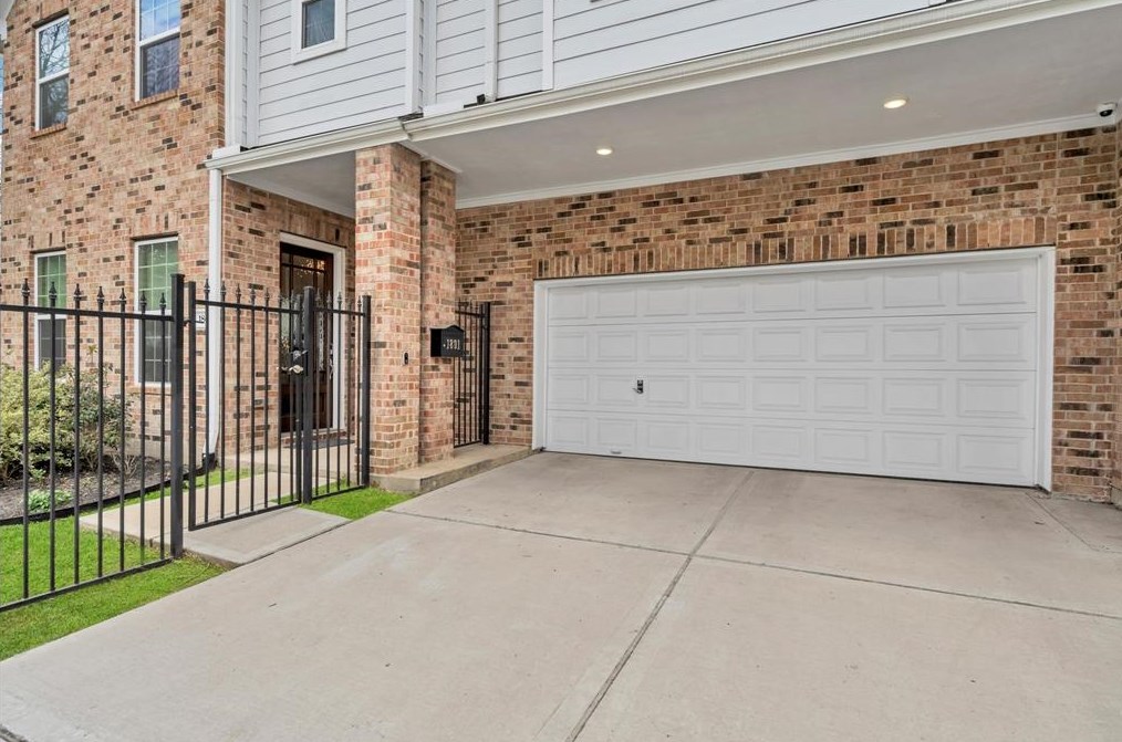 1801 Branard St, Houston TX  77098-2603 exterior