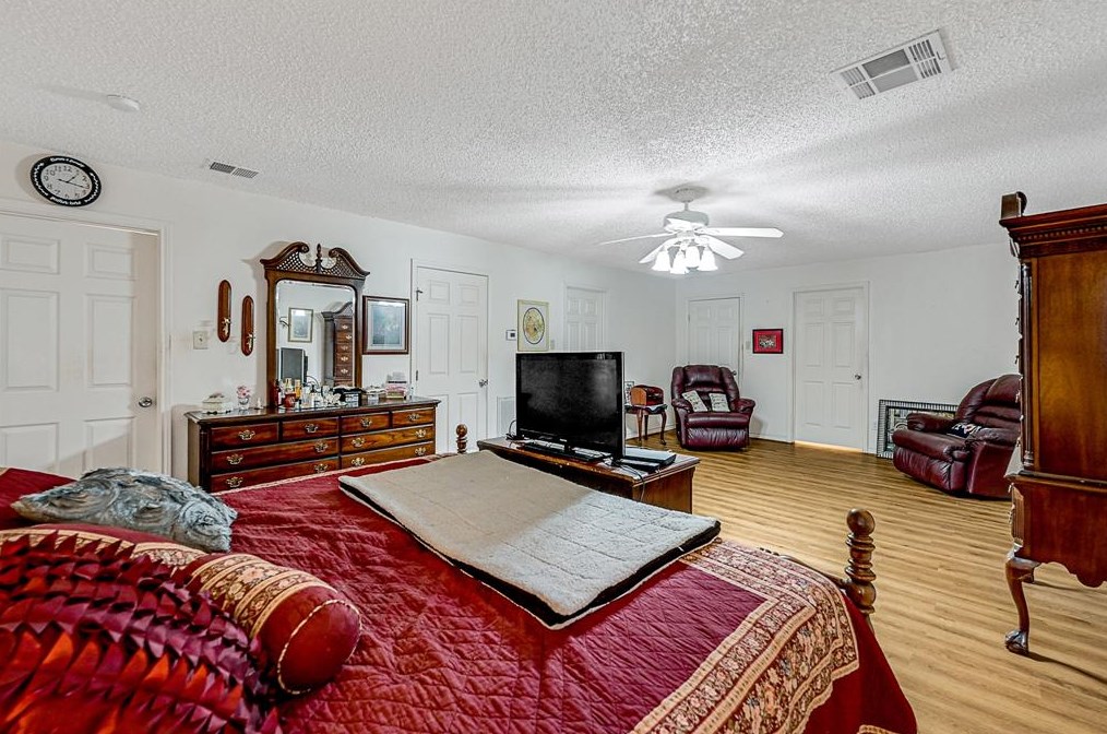 8503 Havner Ct, Houston TX  77039 exterior
