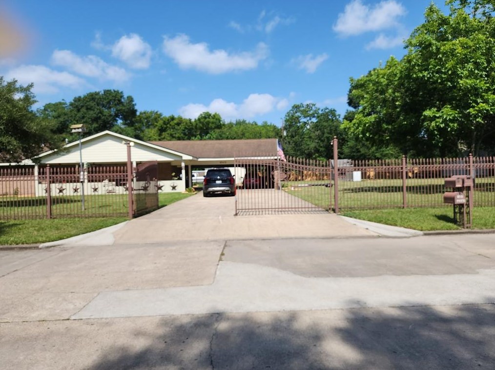 8503 Havner Ct, Houston TX  77039 exterior