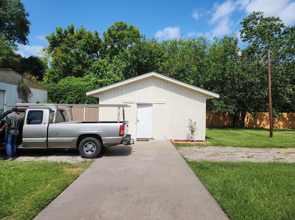 8503 Havner Ct, Houston TX  77039 exterior