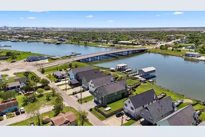 223 S Front Street, Freeport, TX 77541 - Photo 31