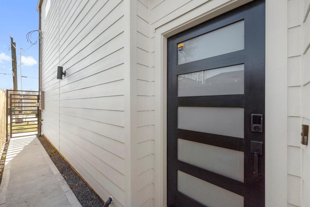 3713 Dreyfus St, Houston TX  77021-4734 exterior