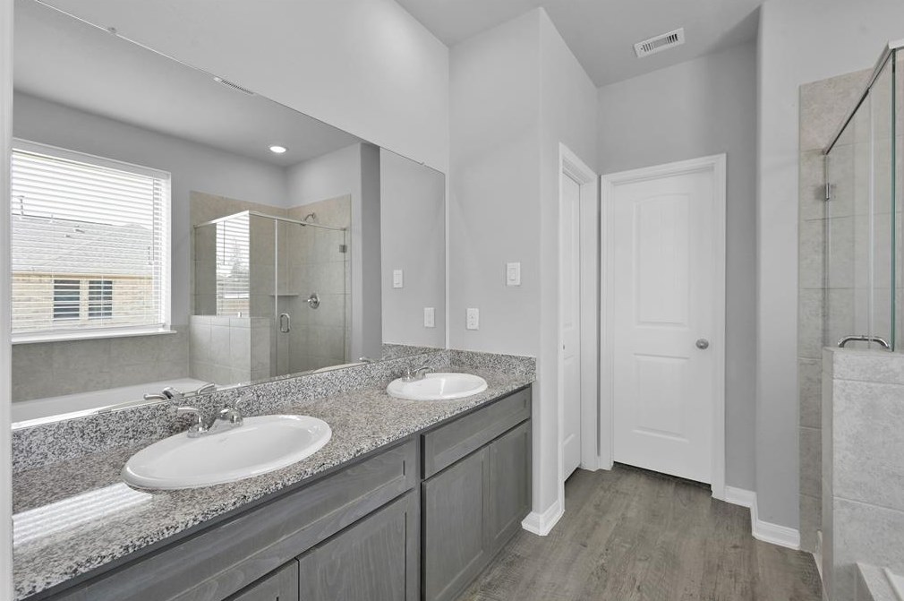 11275 White Rock, Conroe TX  77306-7662 exterior