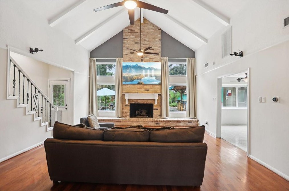 16229 Singapore Ln, Houston TX  77040-2041 exterior