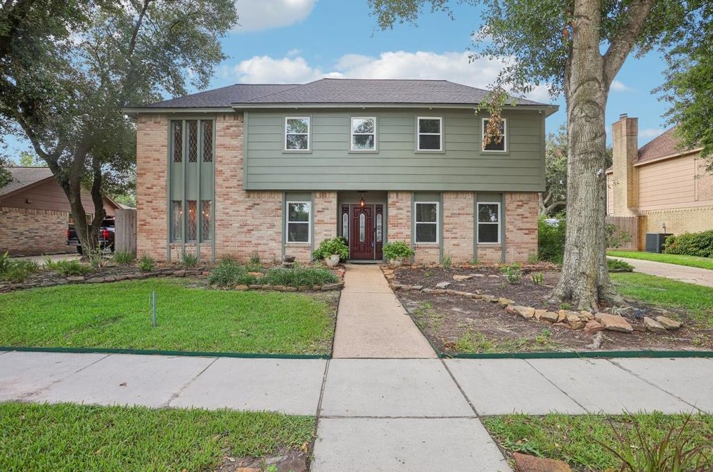 16229 Singapore Ln, Houston TX  77040-2041 exterior