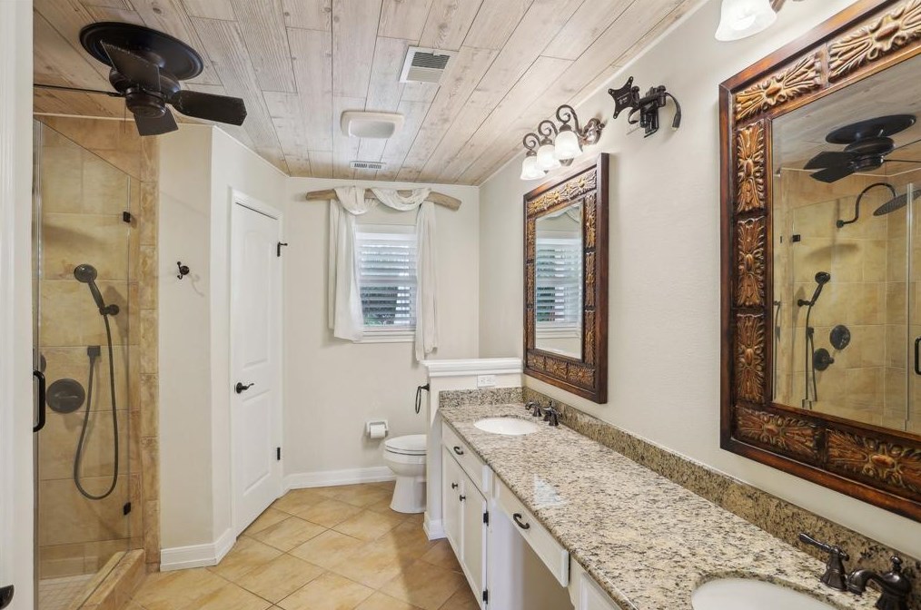 16229 Singapore Ln, Houston TX  77040-2041 exterior