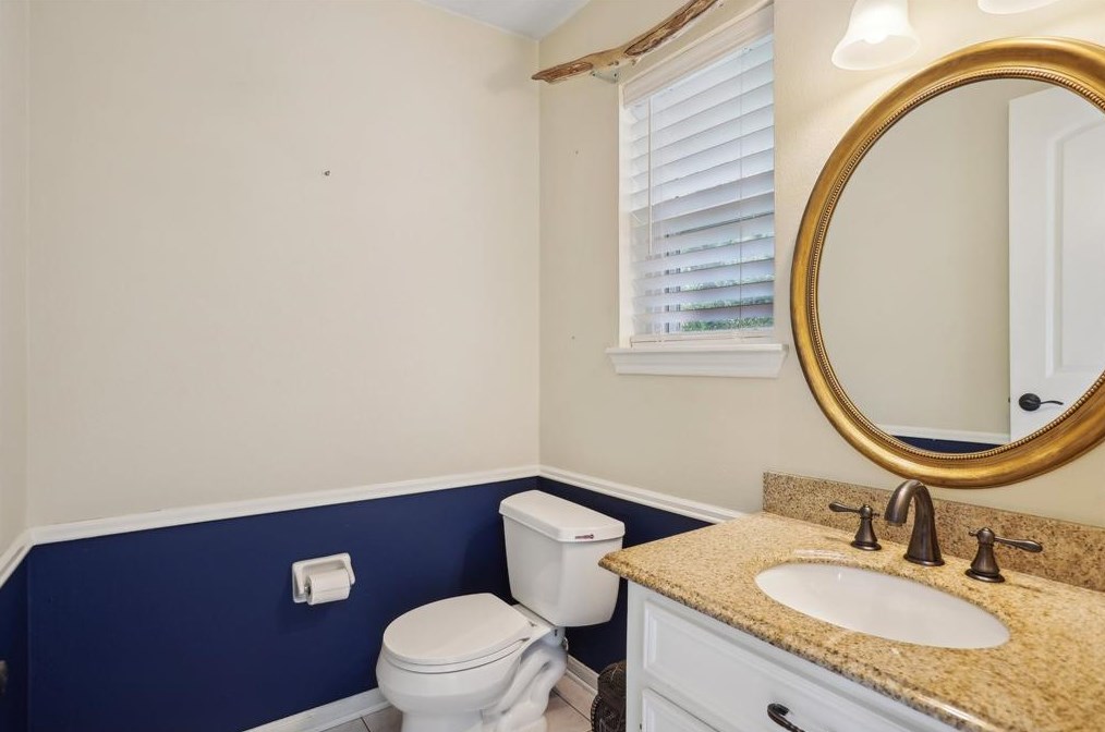 16229 Singapore Ln, Houston TX  77040-2041 exterior