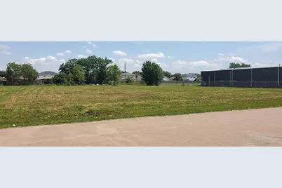 18702 Rankin Circle N, Houston, TX 77073 - Photo 3