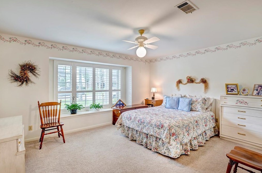 12102 Taylorcrest, Houston TX  77024-4245 exterior