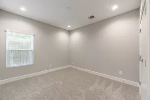 240 Julia St, Houston, TX 77022 - Photo 29