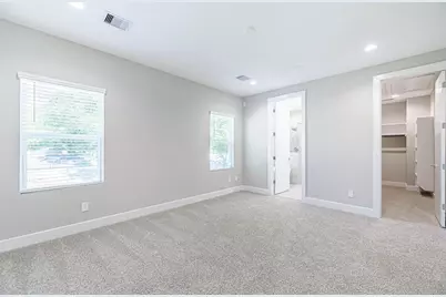 240 Julia Street #D, Houston, TX 77022 - Photo 3