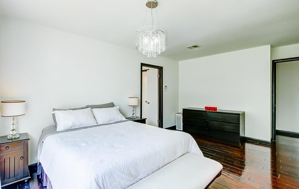 2202 Kinbrook Dr, Houston TX 77077-6115 exterior