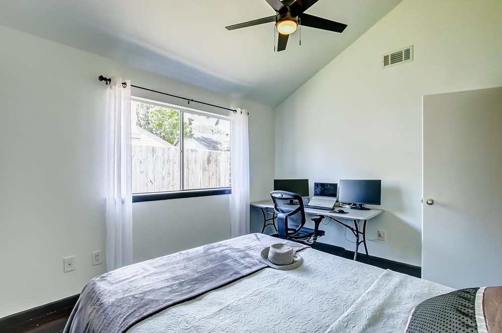 2202 Kinbrook Dr, Houston TX 77077-6115 exterior