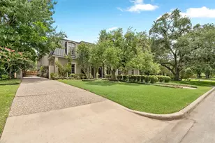903 Rocky River Rd, Houston, TX 77056 - Photo 3