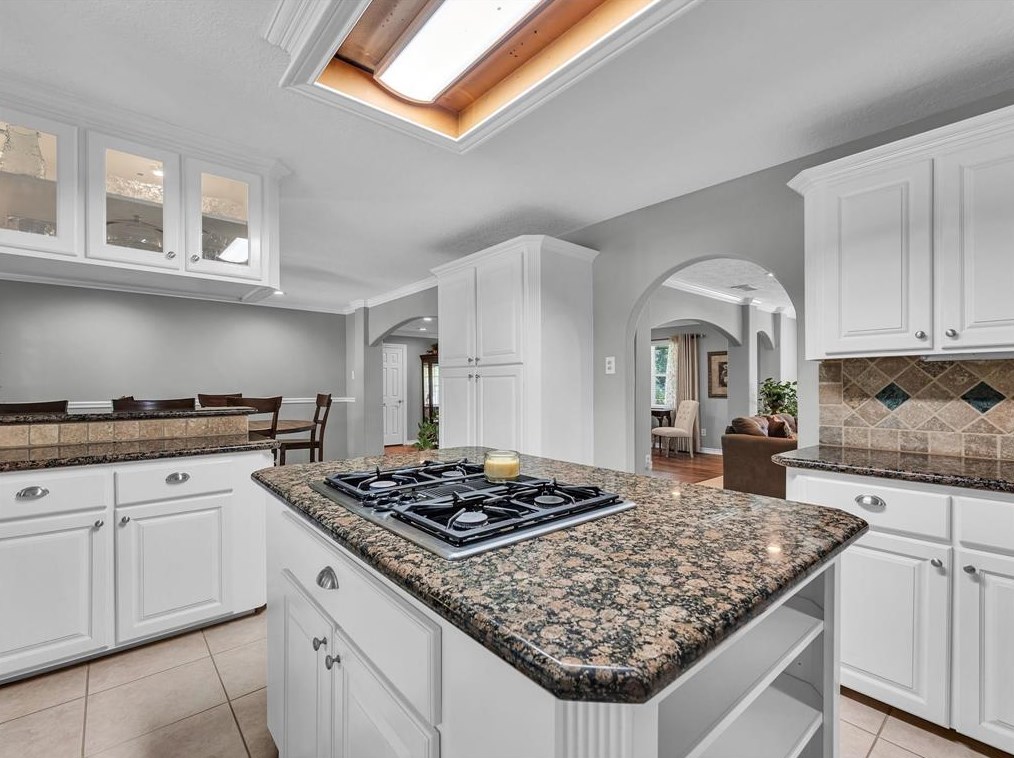 7500 Bridle Path Dr, Houston TX  77044-2709 exterior