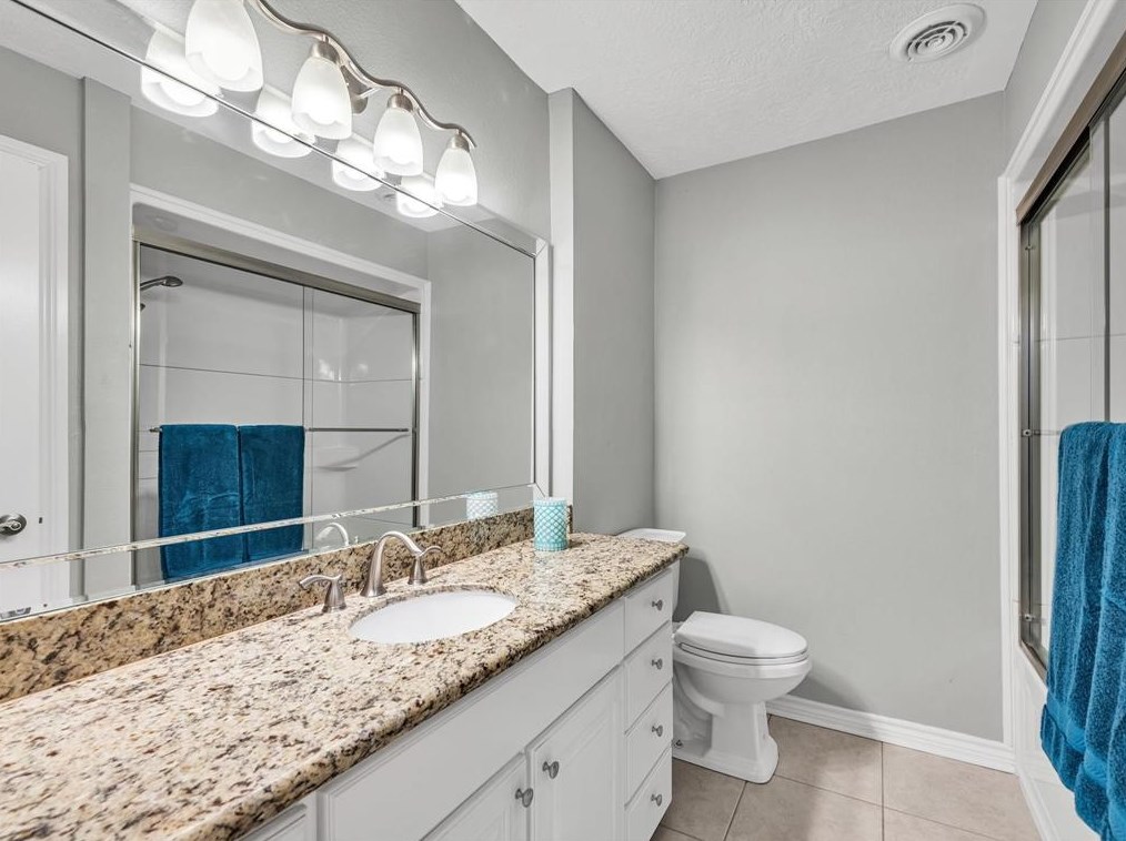 7500 Bridle Path Dr, Houston TX  77044-2709 exterior