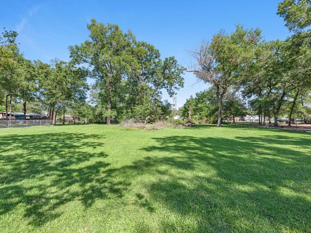 7500 Bridle Path Dr, Houston TX  77044-2709 exterior