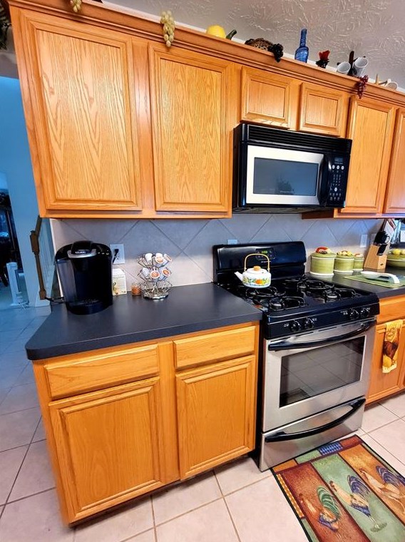 2651 Whitinham Dr, Houston TX  77067-1145 exterior