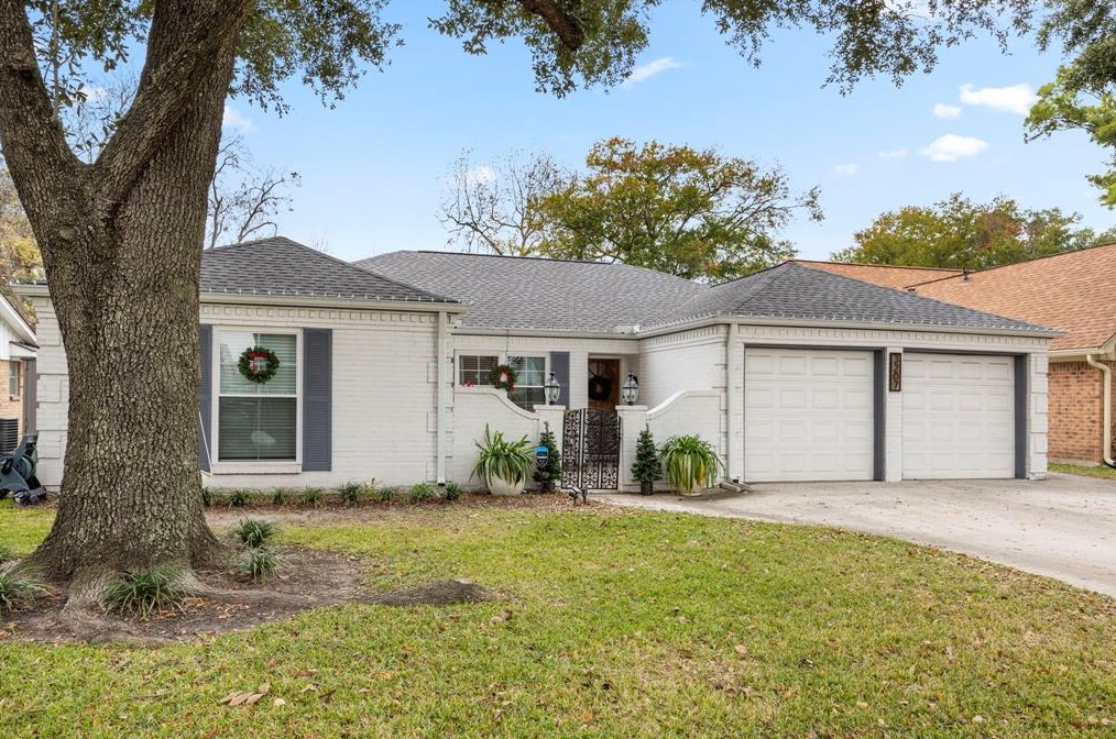 3207 Springrock Ln, Houston TX  77080-1205 exterior