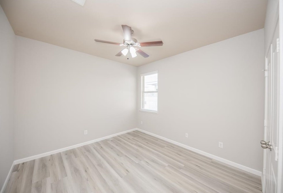 14030 Long Mdw Dr, Houston TX  77047-4657 exterior