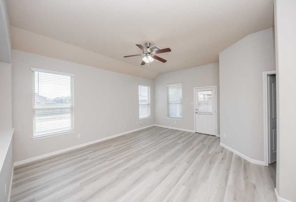 14030 Long Mdw Dr, Houston TX  77047-4657 exterior