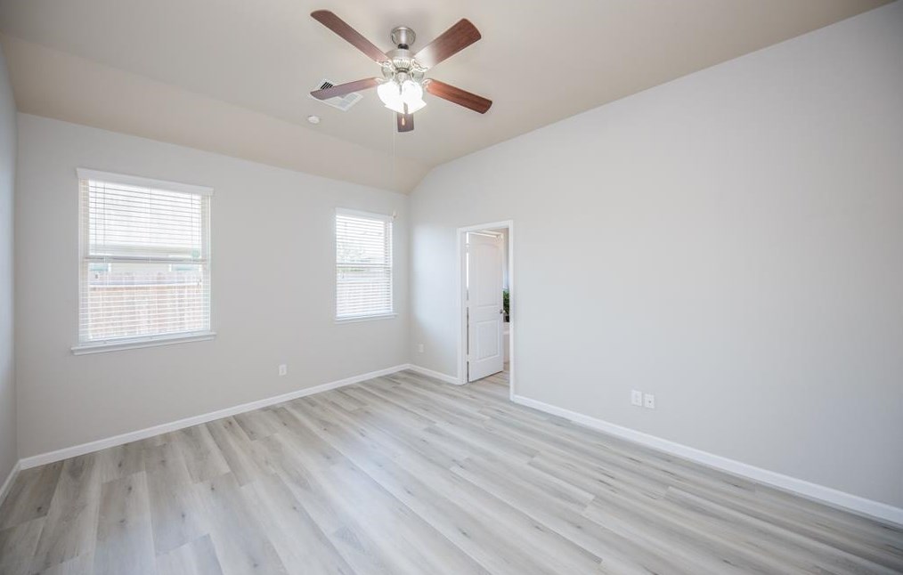 14030 Long Mdw Dr, Houston TX  77047-4657 exterior
