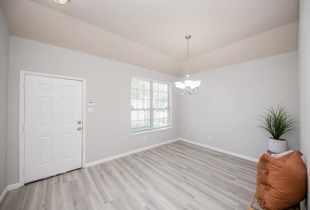 14030 Long Meadow Dr, Houston TX  77047-4657 exterior