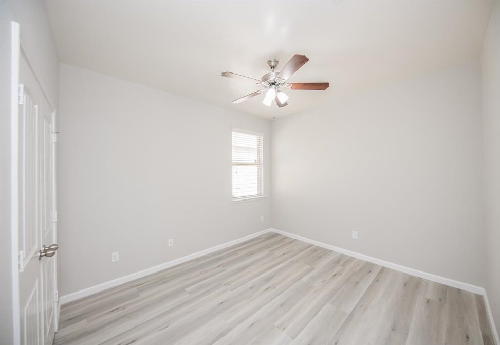 14030 Long Mdw Dr, Houston TX  77047-4657 exterior