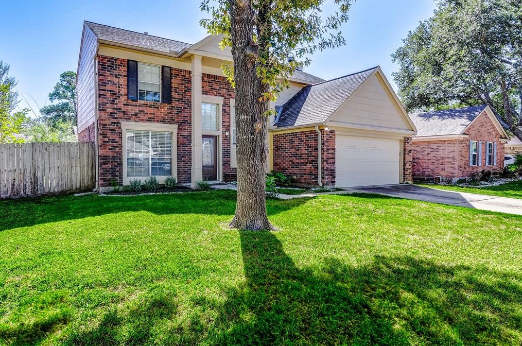 9211 Wandsworth Dr, Spring TX  77379-9405 exterior