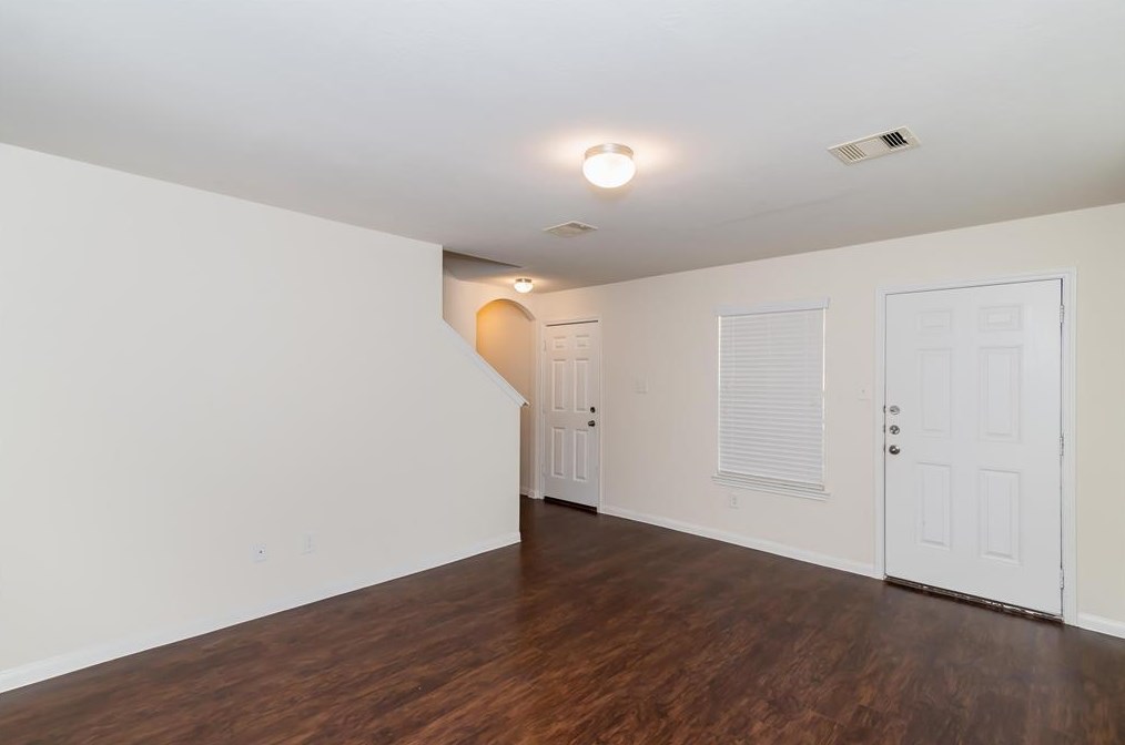 5534 Latta Plantation Dr, Katy TX  77449-1556 exterior