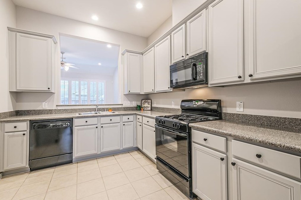 9718 Catalina Leaf Ln, Spring TX  77379-7756 exterior