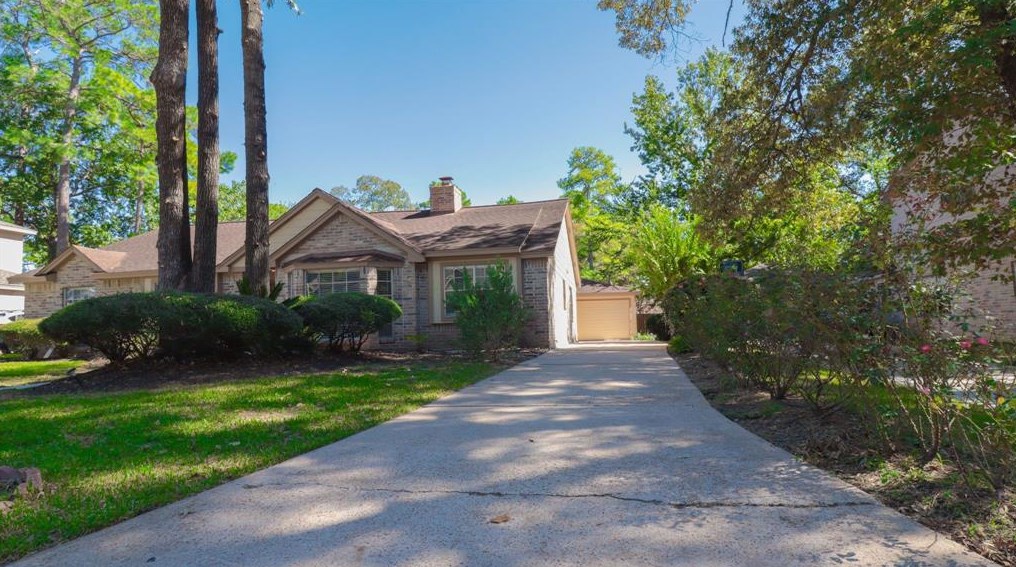 7619 Kleingreen Ln, Spring TX  77379-7269 exterior
