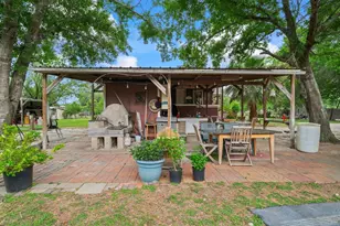 480 Sanford Ln, Wharton, TX 77488 - Photo 5