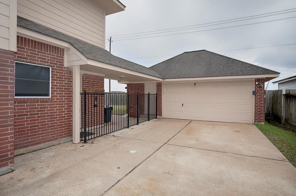 4415 Tree Line Dr, Pasadena TX  77505-3925 exterior