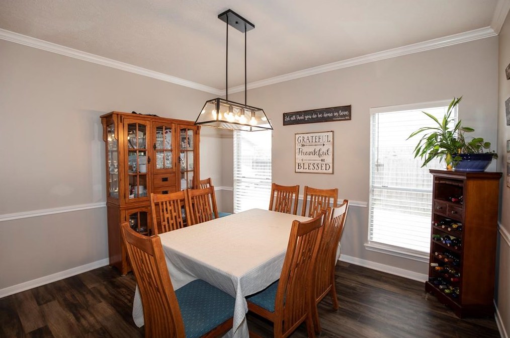 4415 Tree Line Dr, Pasadena TX 77505-3922 exterior