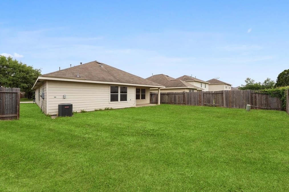 11410 Moonlight Rdg Dr, Humble TX 77396-6023 exterior