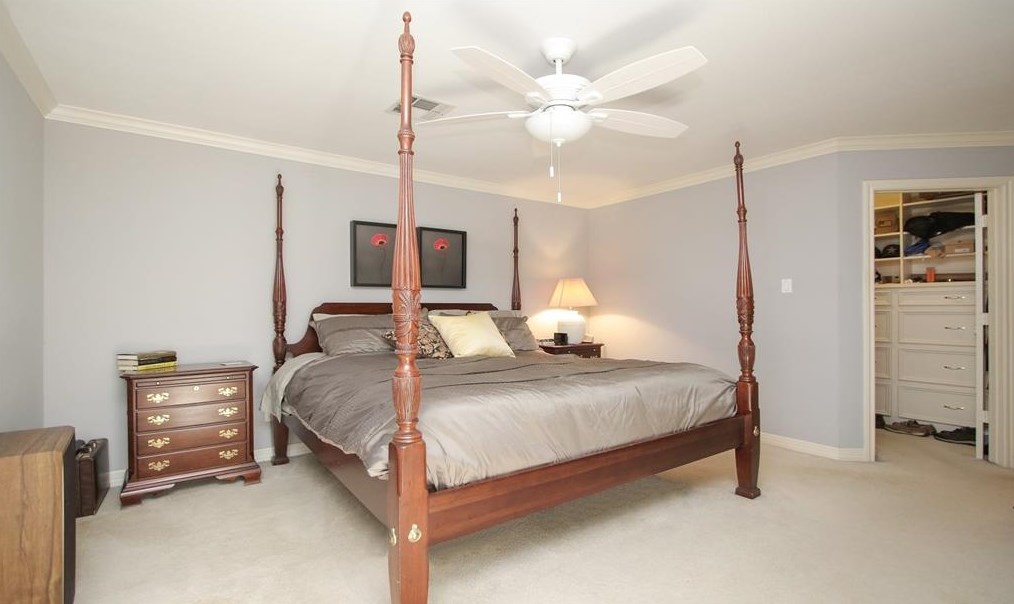 14418 Cindywood Dr, Houston TX  77079-6614 exterior