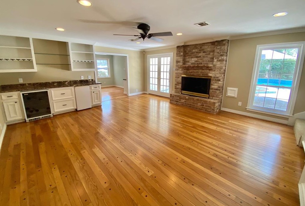 14418 Cindywood Dr, Houston TX  77079-6614 exterior
