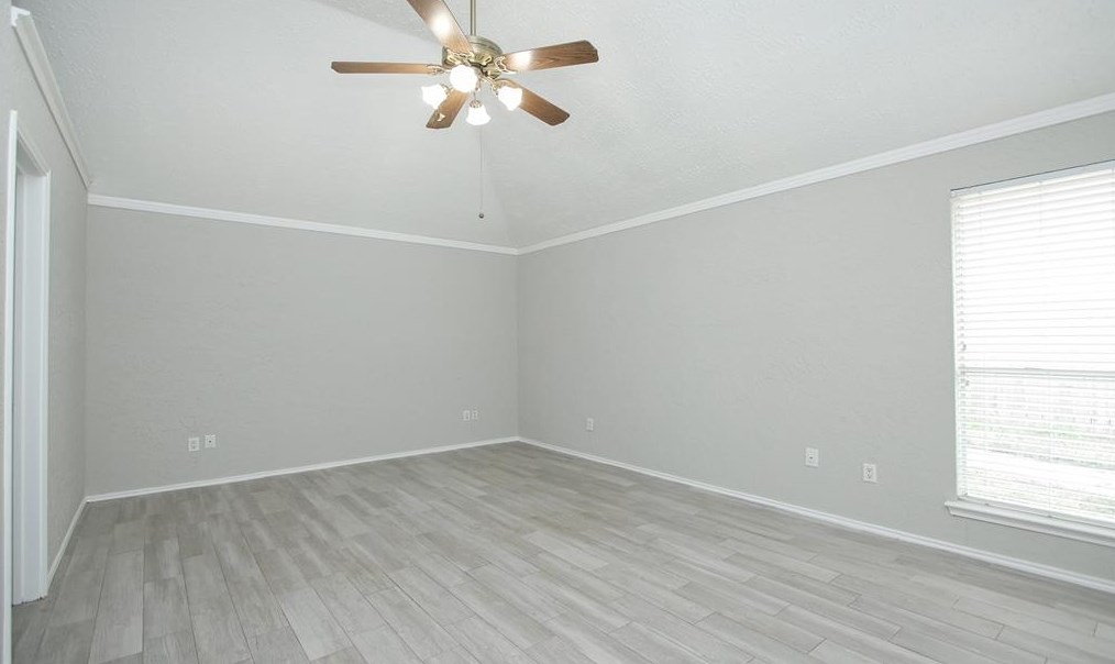 2103 Creekshire Dr, Sugar Land TX  77478-5221 exterior